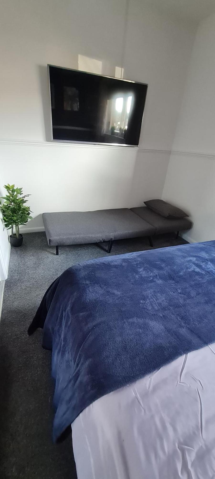 Stylish Home In Linlithgow With Free Parking Exterior foto