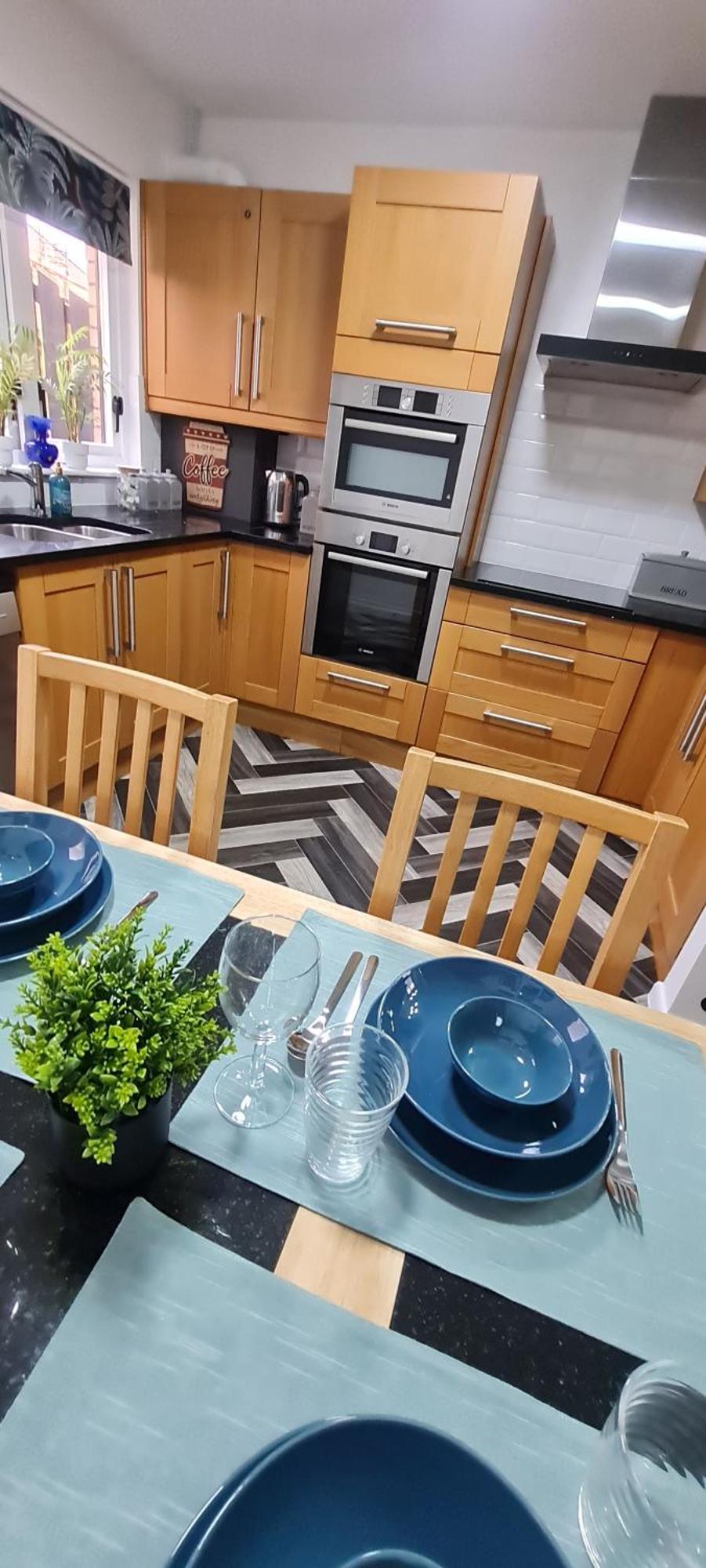 Stylish Home In Linlithgow With Free Parking Exterior foto